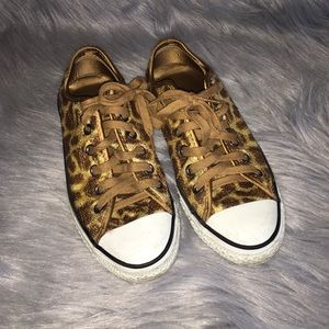 Women’s Converse size 8